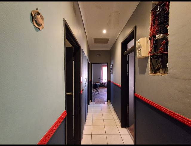 3 BEDROOM FREESTANDING FOR SALE IN STILFONTEIN EXT 4
